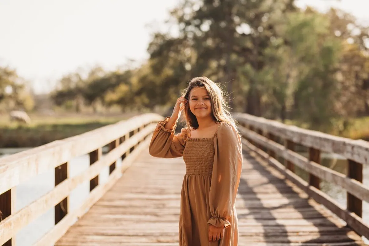 Golden Hour under the Oak Trees,Family Photo Session