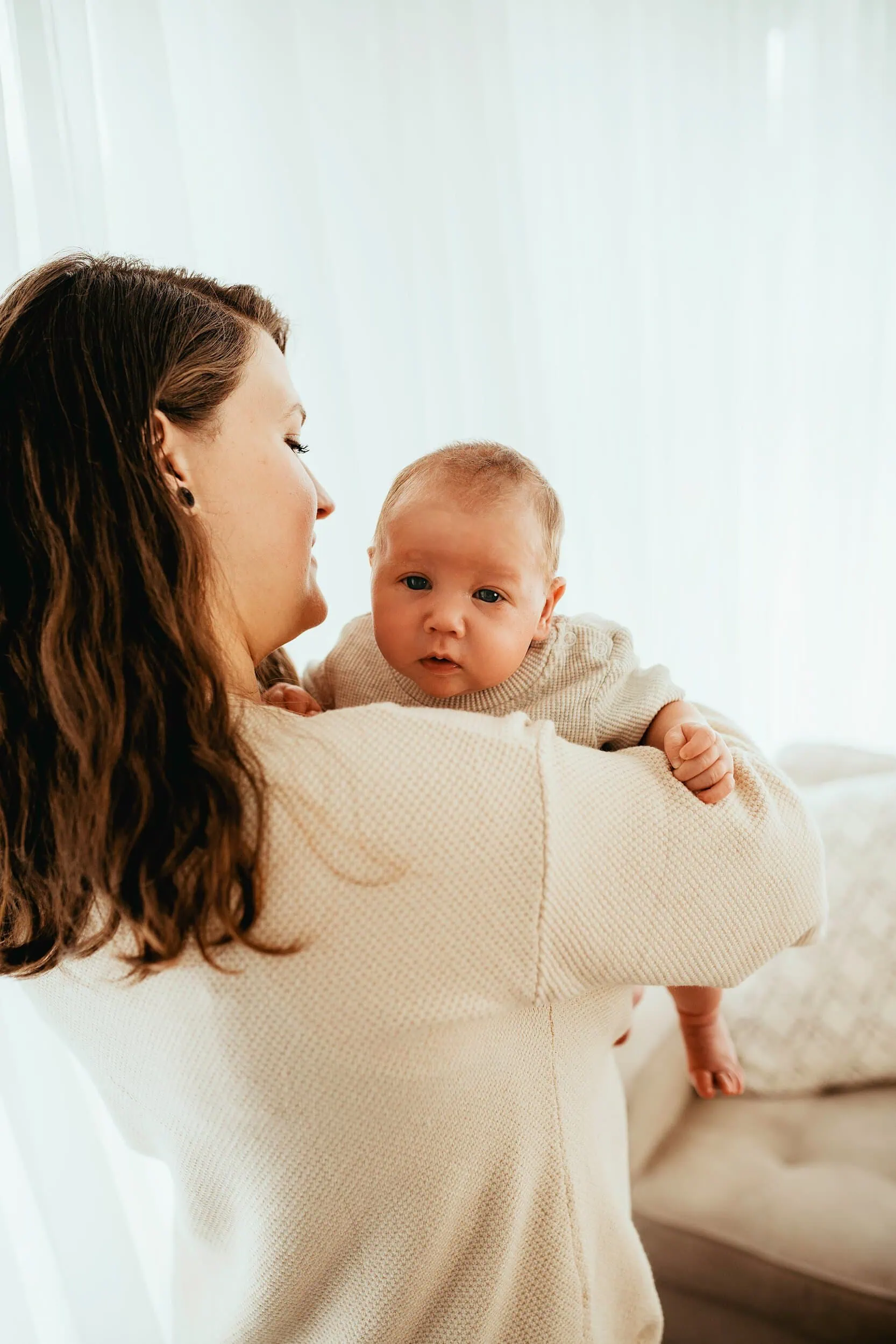 Family Photo Session,Lifestyle Studo,Natural Light Newborn,Newborn Photography