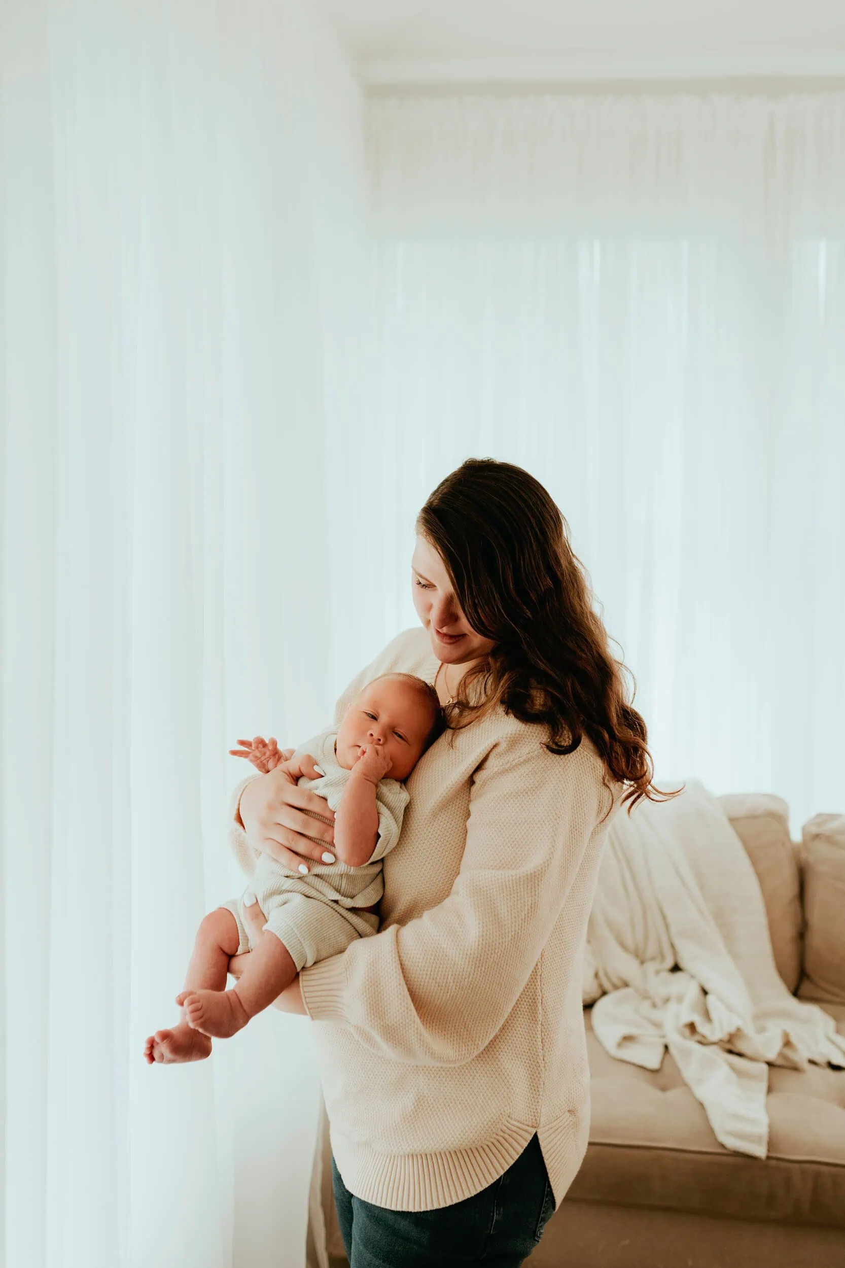 Family Photo Session,Lifestyle Studo,Natural Light Newborn,Newborn Photography