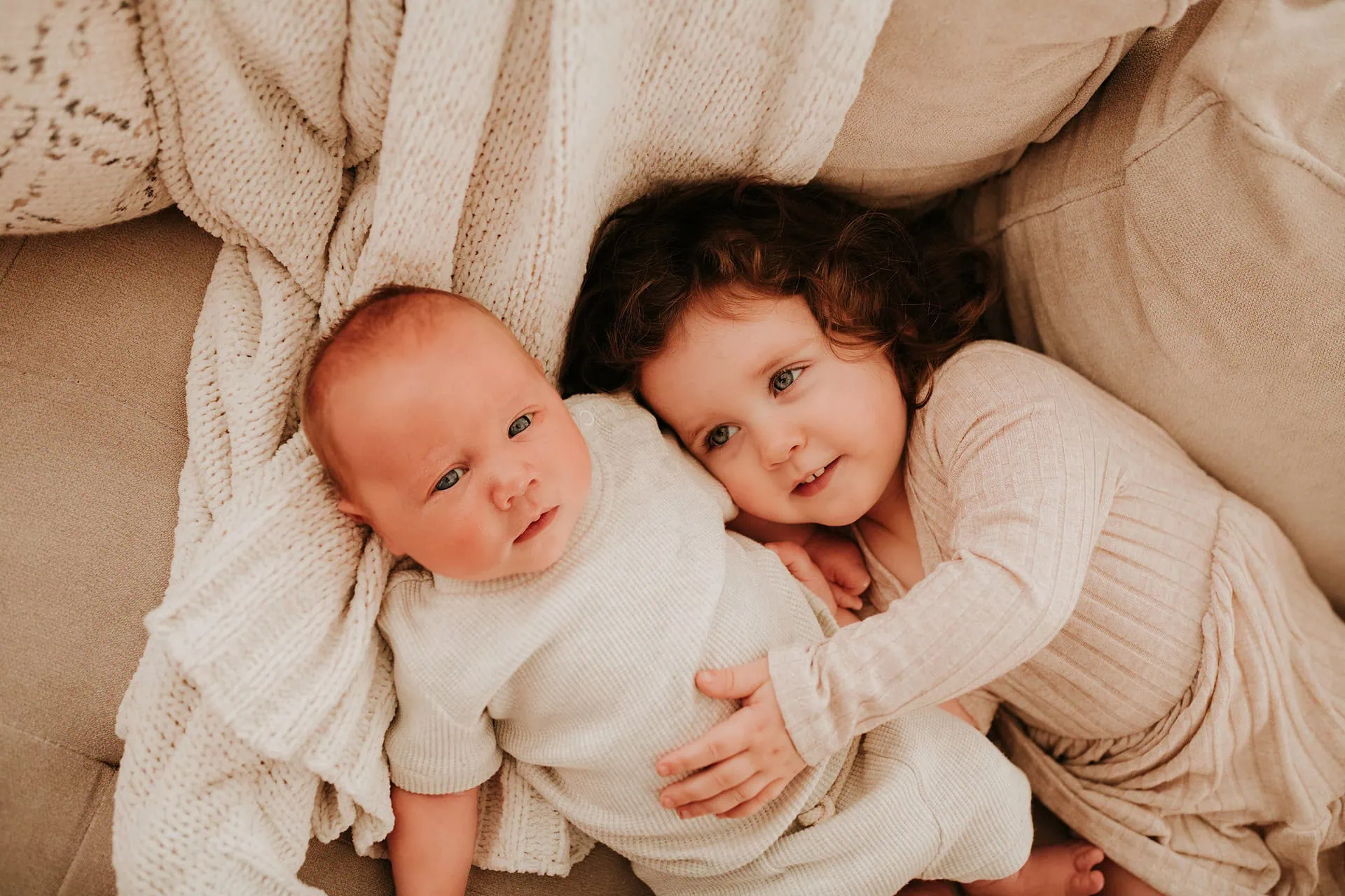Family Photo Session,Lifestyle Studo,Natural Light Newborn,Newborn Photography