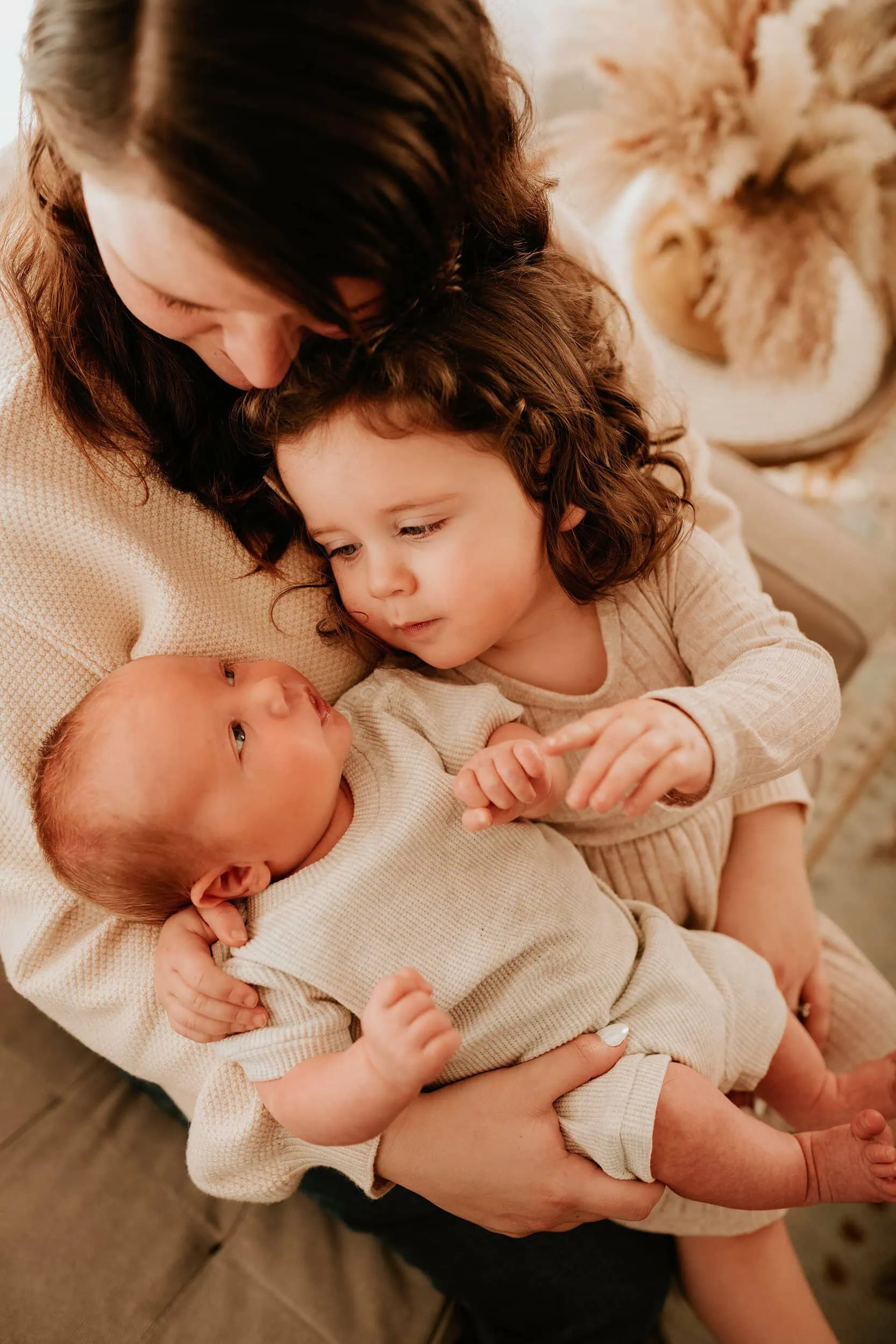 Family Photo Session,Lifestyle Studo,Natural Light Newborn,Newborn Photography