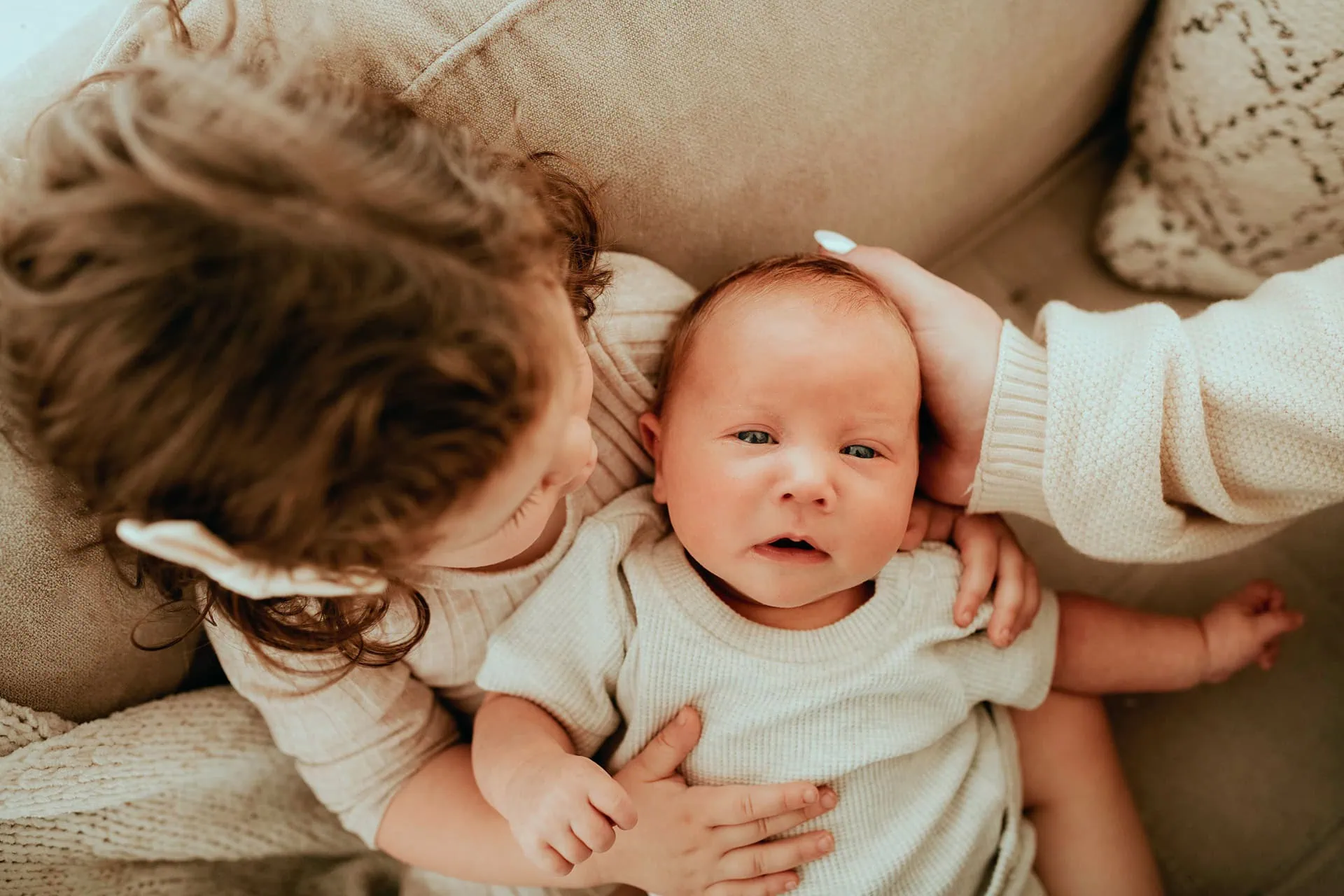 Family Photo Session,Lifestyle Studo,Natural Light Newborn,Newborn Photography